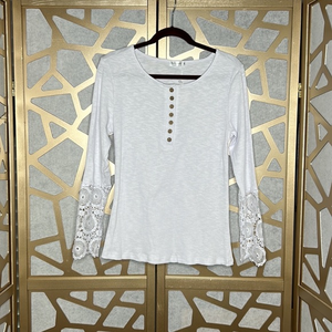 Ribbed Long Sleeve‎ With Lace Cuffs